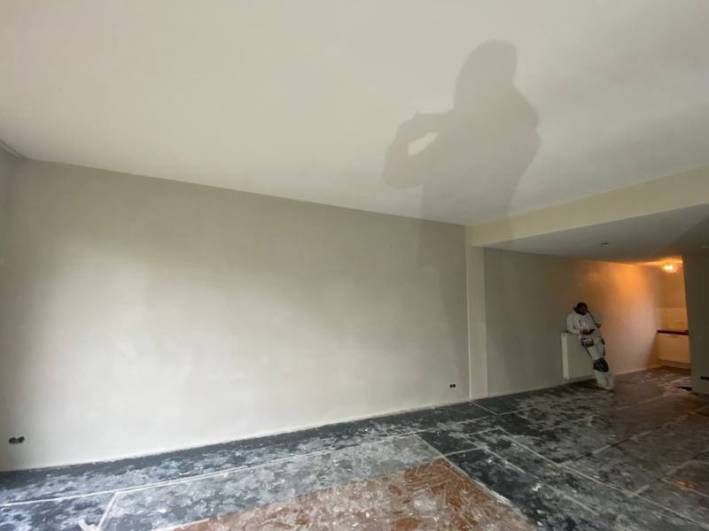 Stucwerk / voorstrijk - strak voorbereid en afgewerkt (5)