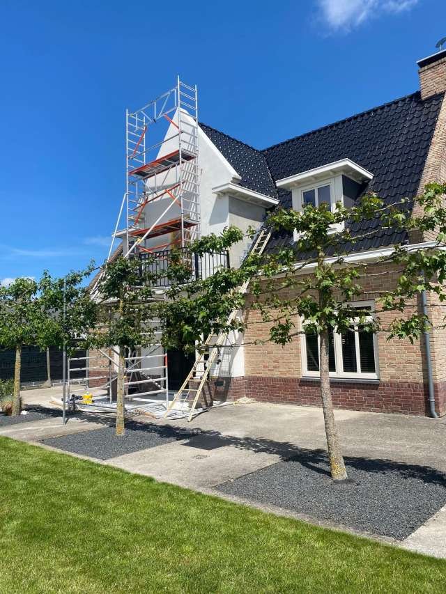 Stucwerk / voorstrijk - strak voorbereid en afgewerkt (9)